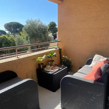 F2 Balcon, 5 Minutes Des Plages Appartamento